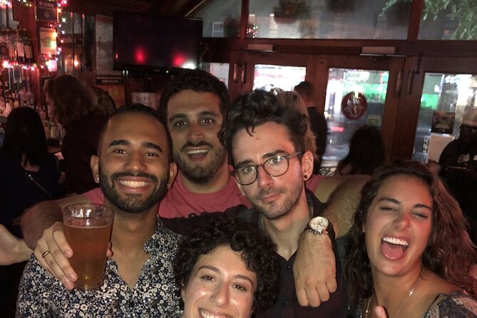 Williamsburg Definitive Dive Bar Crawl with the Bar Buds - Who Will Love This Tour?