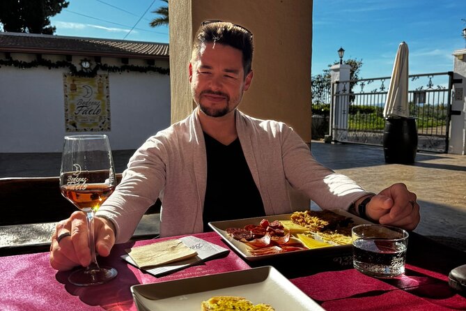 Wine and Tapas Tasting Tour from Alicante, Private Van - FAQs