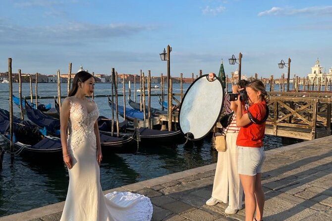 2 Hour Athens Styled Photoshoot with professional photographer - The Sum Up