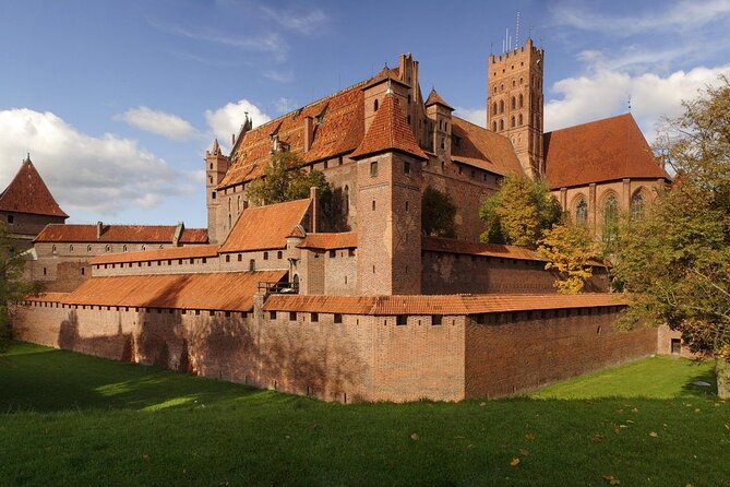 Aiport Gdansk Transfer to Malbork Castle or Stutthof - FAQ