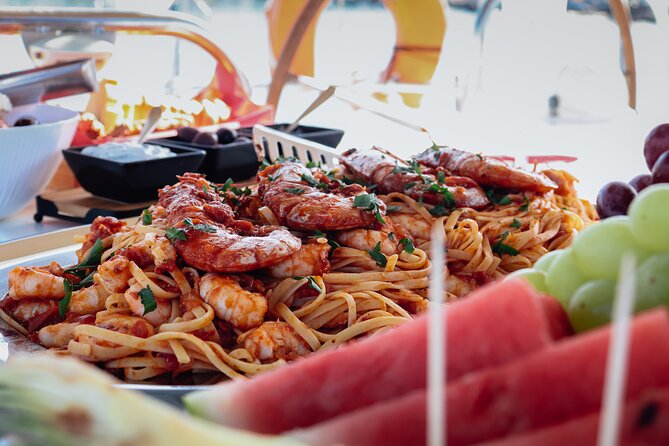 Catamaran Cruise to Dia Island with Meal and Water Activities - The Sum Up: Who Will Love This Tour?