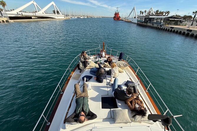 Chill and Sail in Valencia - Who Should Consider This Tour?