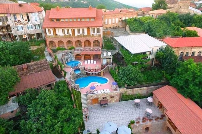 Full-Day Signagi and Bodbe Tour in Kakheti from Tbilisi - Authentic Experiences and Hidden Gems