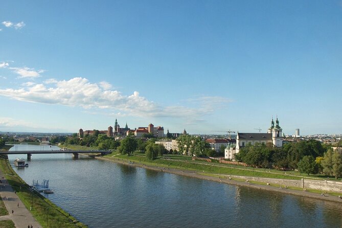 Krakow: Old Town Sightseeing by Golf Cart and Wawel Castle Guided Tour - The Sum Up