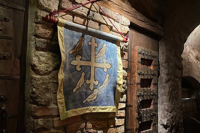 Medieval Experience: Guided Sightseeing and Food Tasting - Who Will Love This Tour?