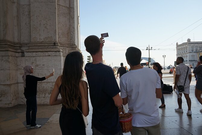 Private Outdoor Escape Game in Lisbon - FAQs