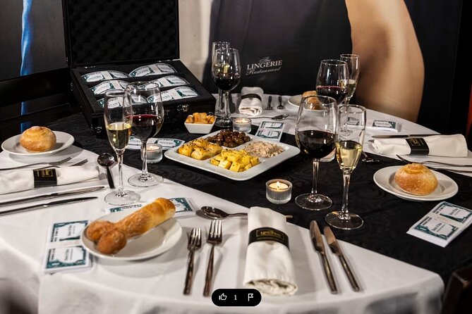 Sexy Cabaret Show with Dinner in Lisbon - FAQs