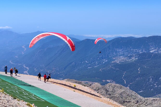 Tandem Paragliding Flight with Cable Car Transfer to Kemer Region - Who Will Love This Experience?  