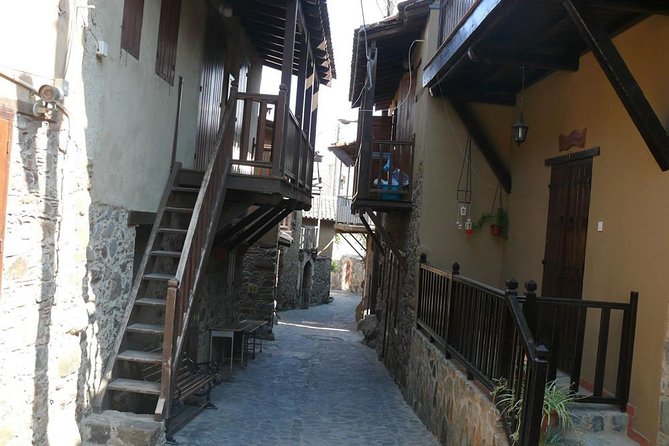 Walk on Artemis trail and in Old Kakopetria - FAQ