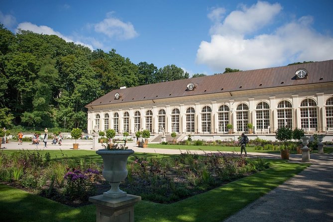 Warsaw Old Town with Royal Castle + Lazienki Park: PRIVATE TOUR /inc. Pick-up/ - FAQs
