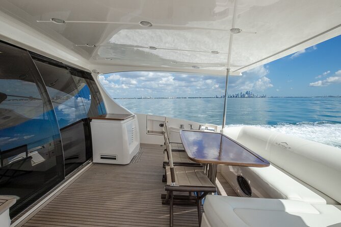 70' Azimut Flybridge Yacht Charter - Good To Know