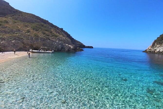 Private 6 H Boat Dafina Bay & Bear's Bay - Return Journey: Sea Cross Back to Vlore