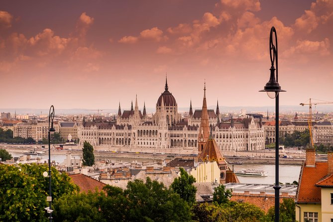 Private Transfer Vienna  Budapest, Hotel-to-Hotel, English-speaking driver - The Sum Up