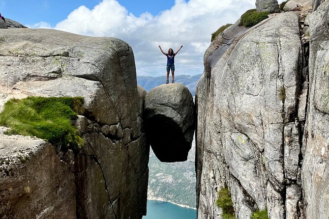 Stavanger Kjerag Hike with Guide and Transportation - FAQ