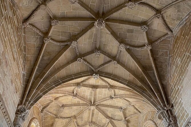 Tomar: Convent of Christ and City Highlights Private Tour - Authentic Experiences and Practical Tips