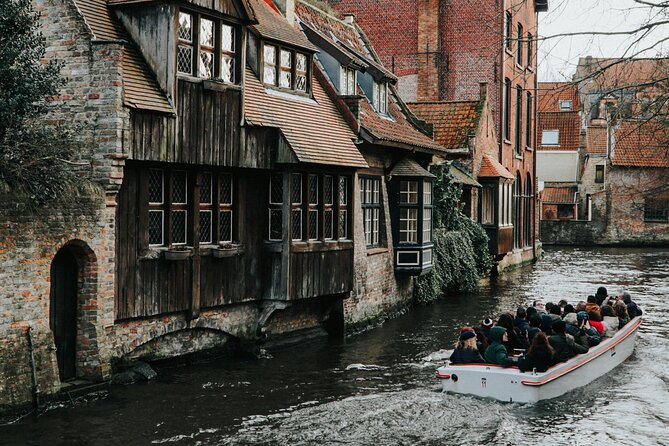 2-Hour Historical Walking Tour in Bruges with Praline Included - The Sum Up  