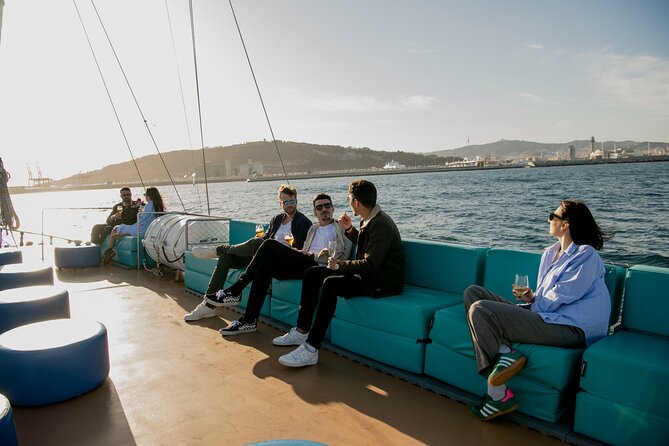 Live Music & Sunset Wooden Boat in Barcelona - Frequently Asked Questions