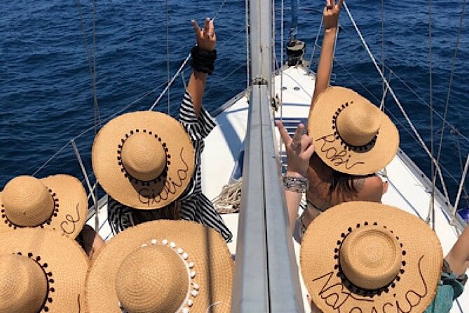 Sailing tour and lunch on board Sorrento and Capri - FAQ