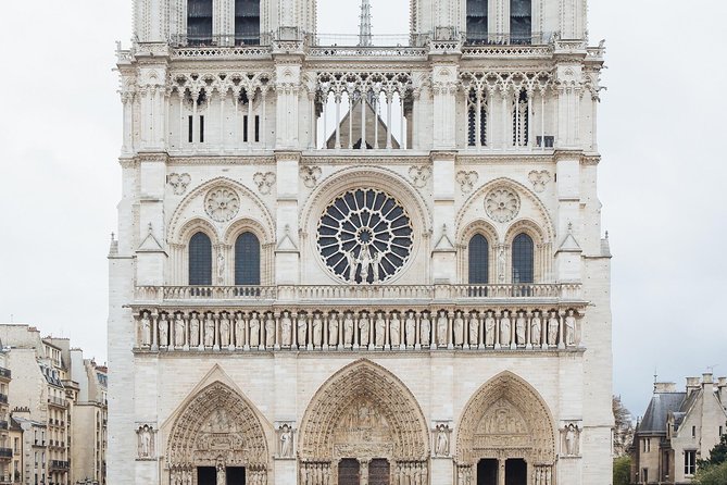 90 Minutes Notre Dame Exterior Semi Private Tour - Introduction