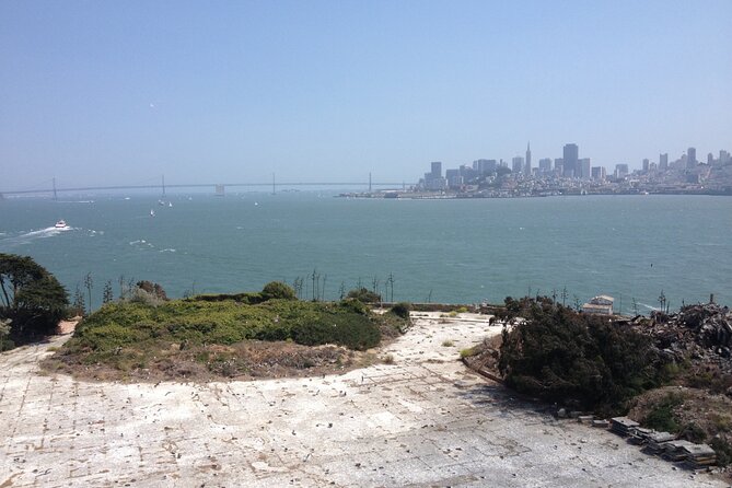 Alcatraz Island Tour with San Francisco Bay Tour - Discovering Alcatraz with Insider Access