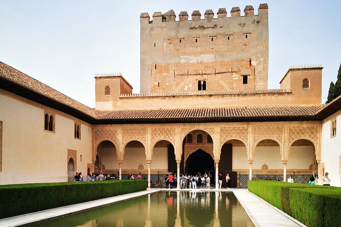 Alhambra Private Tour with Tickets to the Nasrid Palaces - Exploring Granada’s Crown Jewel: The Alhambra Private Tour with Tickets to the Nasrid Palaces