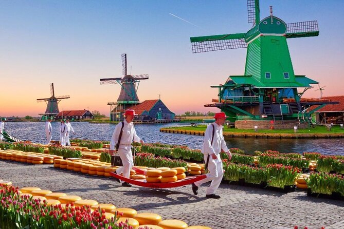 Alkmaar Cheese Market, & Zaanse Schans Guided Day Tour - Good To Know