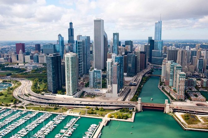 Arrival Private Transfer: O'Hare Airport ORD to Chicago in Luxury SUV - Why Choose the O’Hare Private Transfer?