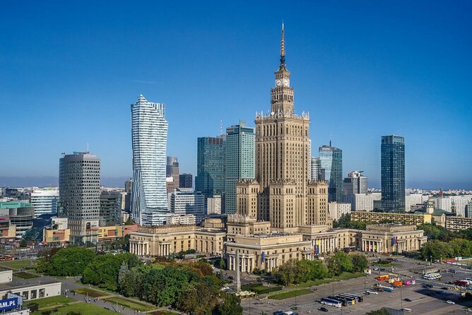 Arrival Transfer: Chopin Airport WAW to Warsaw by Van - Experience Overview: Seamless Arrival in Warsaw