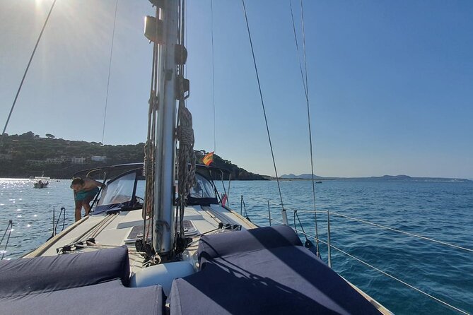Barcelona 1-hour Boat Trip with Cava and Snacks - Good To Know  