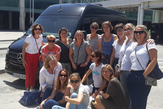 Barcelona Private Half-Day Sightseeing Tour in with Hotel Pick-up - Good To Know