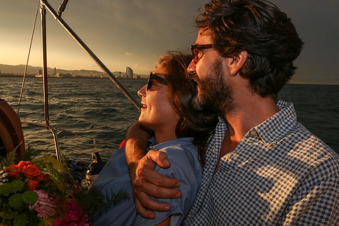Barcelona Unique Sunset Sailing Experience with Tapas & Open Bar - Introducing the Barcelona Sunset Sailing Experience