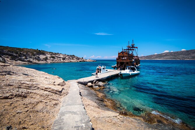 Barco De Pirata Cruise at 3 Islands in Greece - Good To Know