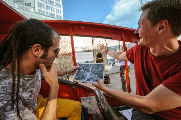 Berlin: Private E-Rickshaw Tour with Hotel Pickup Service