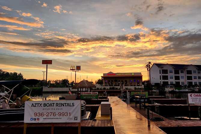 Boat Rentals on Lake Conroe in Mongomery Texas - What to Expect on Your Lake Conroe Adventure