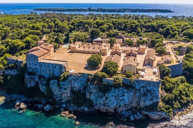 boat trip without a license to the Lérins Islands - Exploring the Lérins Islands: A No-License Boat Adventure Off Cannes