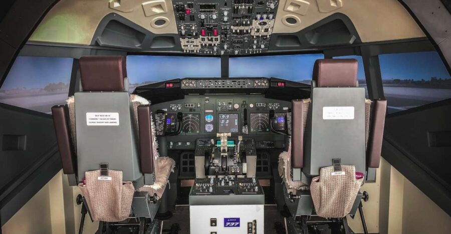 Boeing 737-800NG Professional flight simulator - 50 minutes - Good To Know