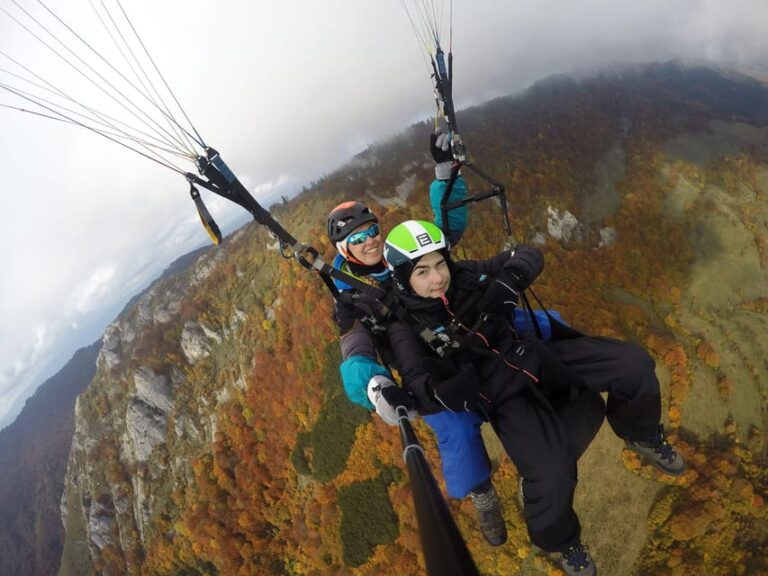 Brasov (:) Tandem Paragliding Experience