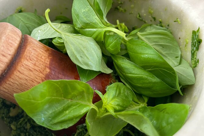 Cinque Terre Pesto experience in Riomaggiore - Introduction