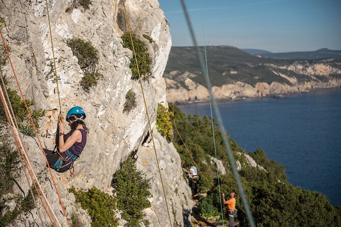 Climbing, Arrábida Natural Park, Setúbal, Sesimbra, near Lisbon - Good To Know