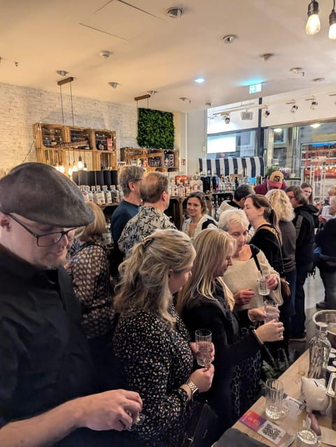 Cologne: Black wine tasting with secret station – Haus der Manufakturen