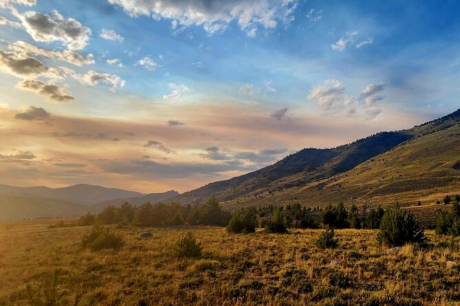Day Hike in Yellowstone - A Closer Look at the Yellowstone Day Hike  