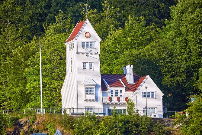 Discover Bergen on Foot and Boat - Good To Know