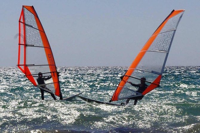 Dynamic Windsurfing Beginner class Day1 - What You Can Expect from the Windsurfing Beginner Class in Stockholm