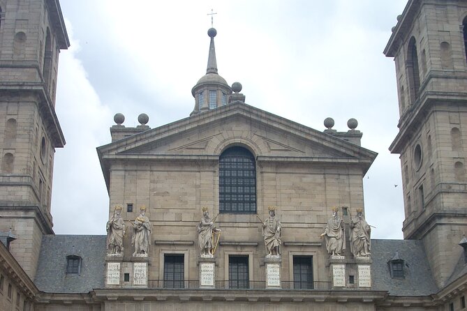 El Escorial and Valley of the Fallen Half Day Trip from Madrid - Exploring Madrid’s Historic Gems: El Escorial and Valley of the Fallen Half Day Tour
