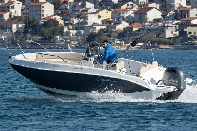Explore islands Brac, olta and Blue Lagoon with Cayman Deluxe - Introduction: An Exciting Day on the Croatian Waters