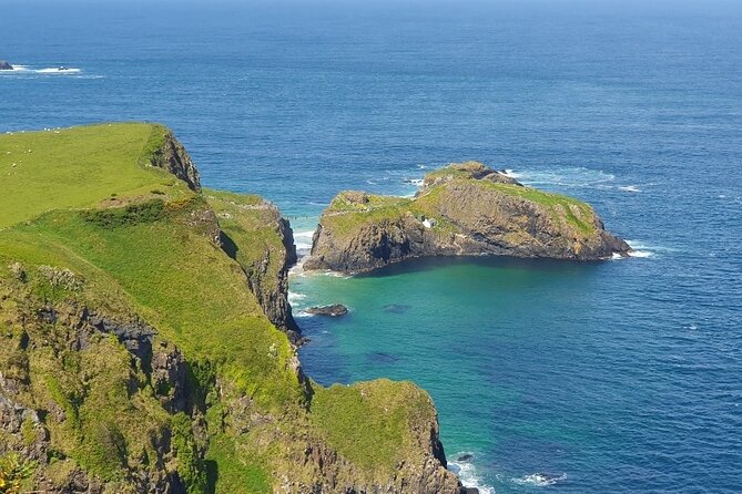 Five Star Giant's Causeway Luxury Private Tour from Belfast - Exploring the Five Star Giants Causeway Luxury Private Tour from Belfast