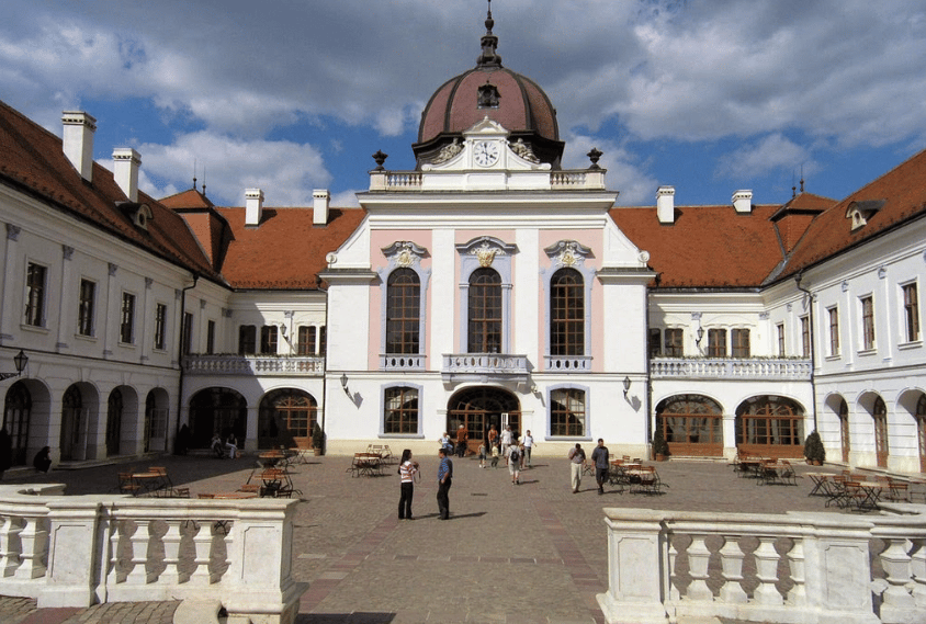 From Budapest: Gödöll Palace of Queen Elizabeth Tour - Exploring Gödöllő Palace: A Detailed Look