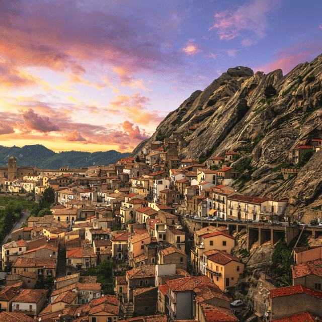 From Castelmezzano: Guided Hike to Pietrapertosa and Back