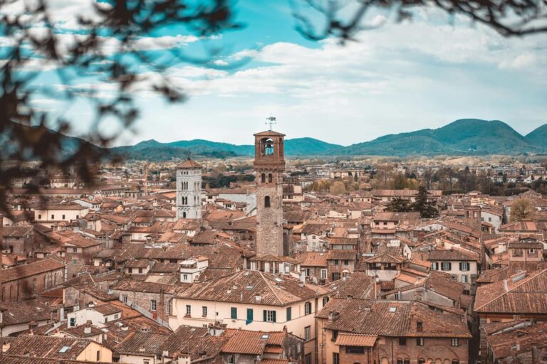 From Florence: Tour Pisa & Lucca by Minivan