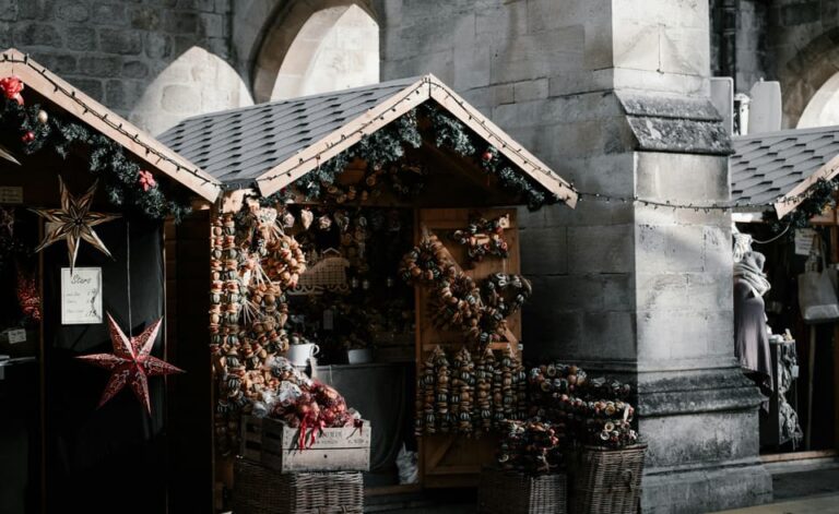 From London: Salisbury and Winchester Christmas Markets Tour